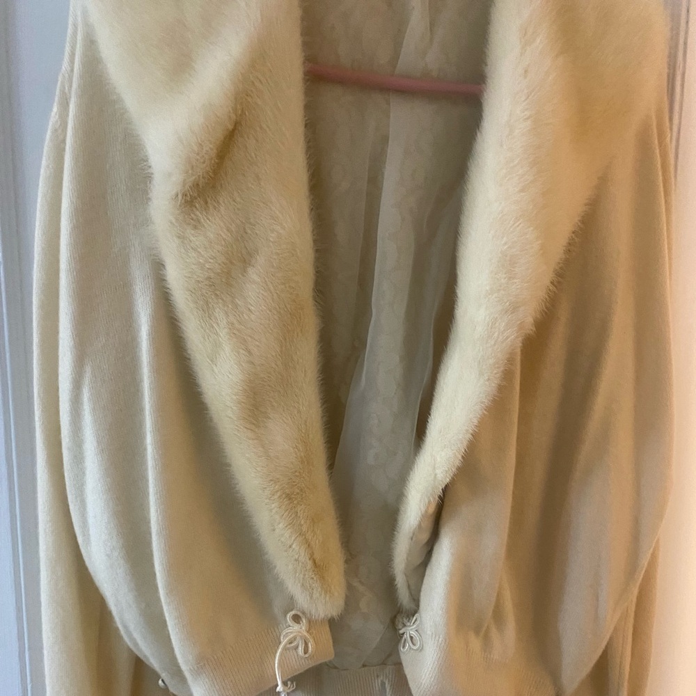 Elegant Cream Women's Coat Mink sweater 
Perfect shape Vintage